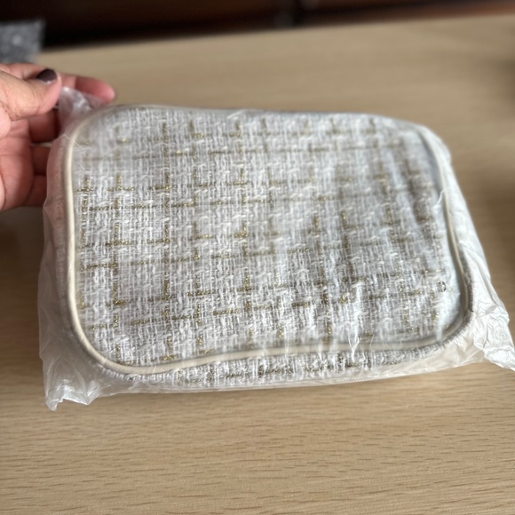 Ivory Tweed Cosmetic Bag with Mystery Beauty Bundle - Picture 7 of 9